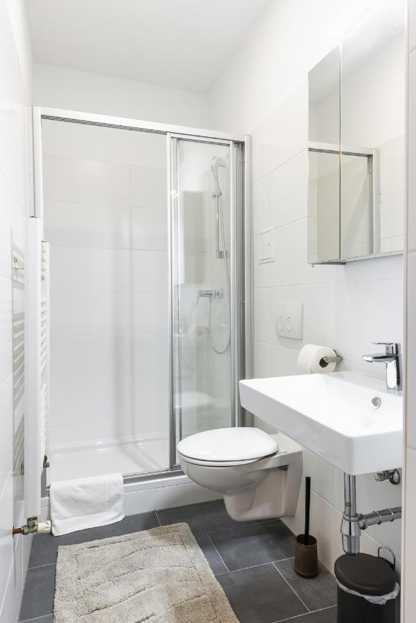 Modern And Lovely Apartment Next To Subway Station Wina Bagian luar foto